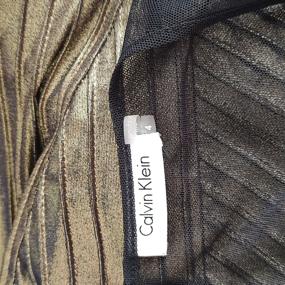 Brand New Calvin Klein Gold Metallic Fitted Sleeveless Party Dress Shimmery 4 - Picture 5 of 12